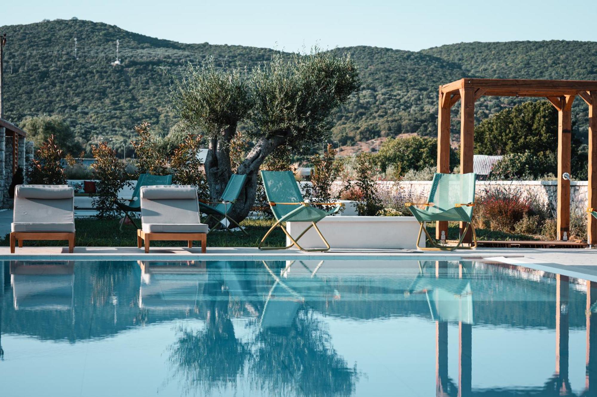 Trinity Design Suites Valanidorachi Exterior foto